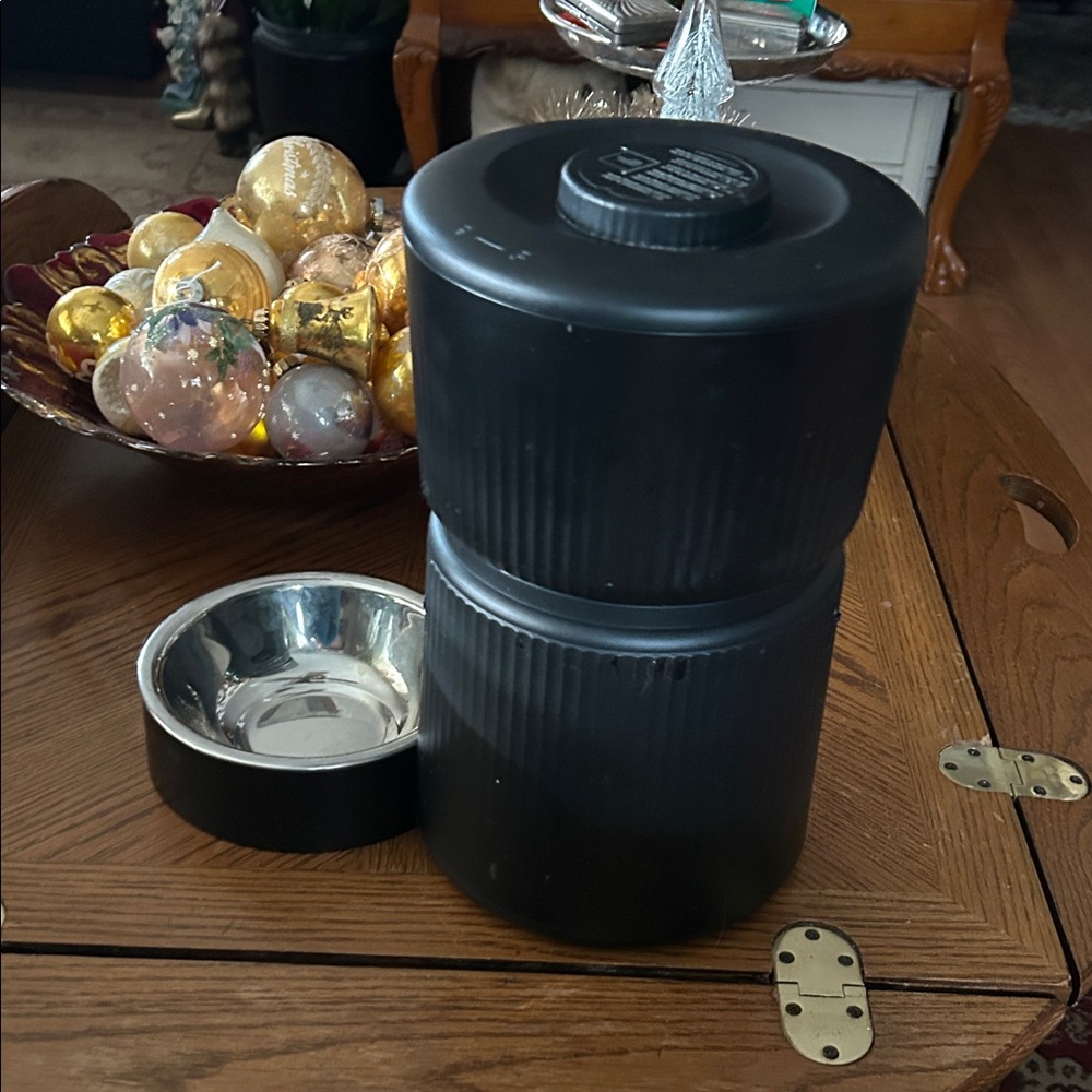 Automatic Pet Feeder - Picture 7 of 10